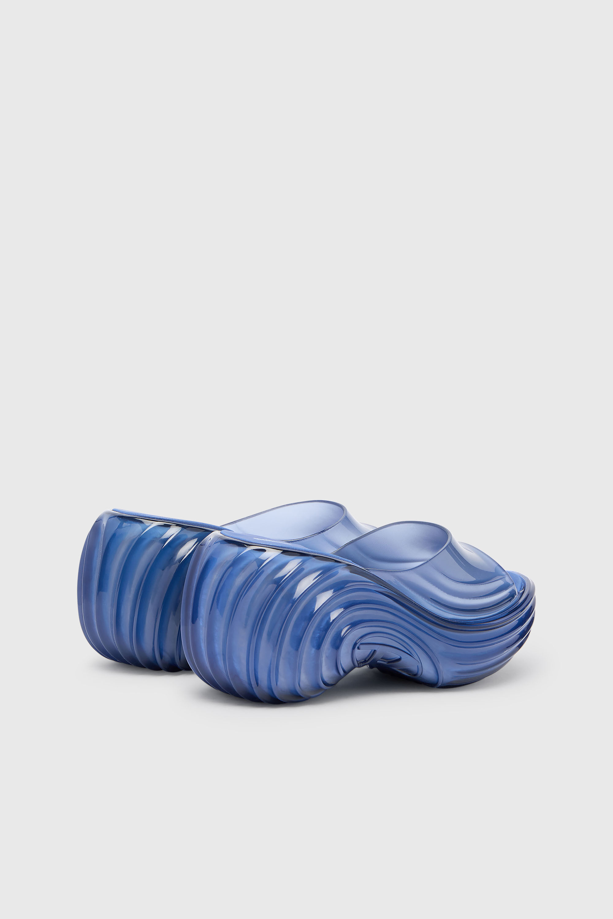 Platform mule in Melflex&reg;