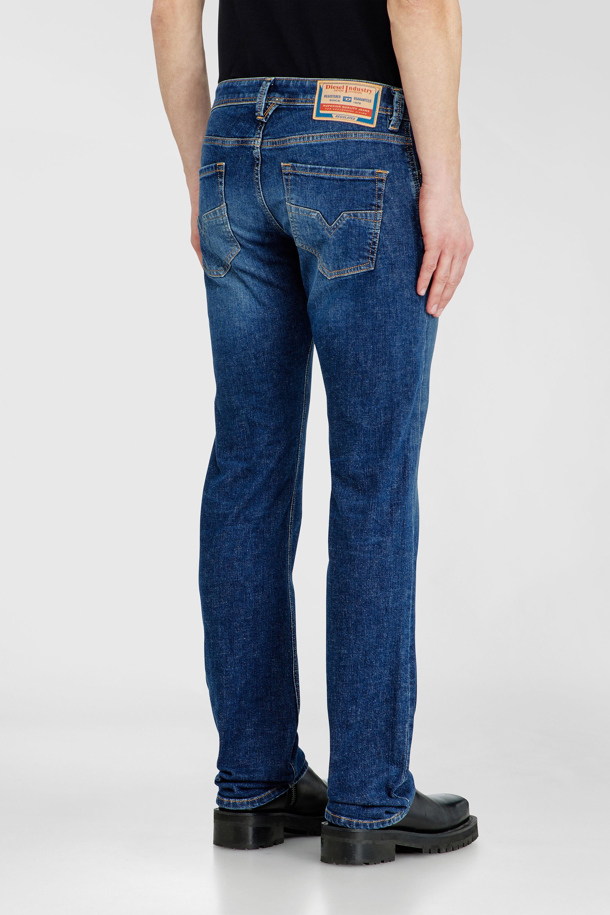Diesel - Man's Regular Jeans 1985 Larkee 09J47, Dark Blue - 5