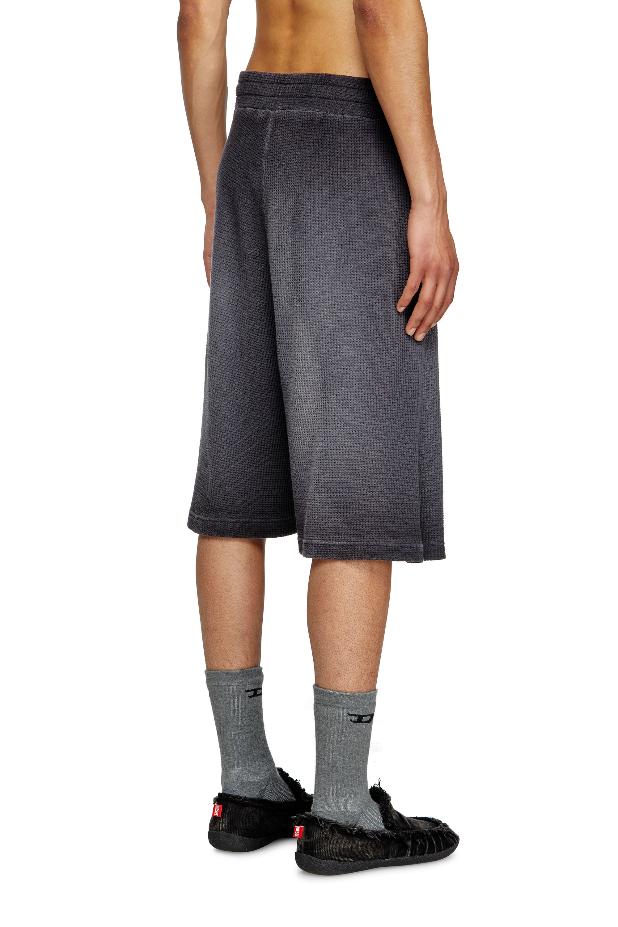 Diesel - P-WARKY-SHORT, Man's Waffle shorts with medieval print in Black - 2