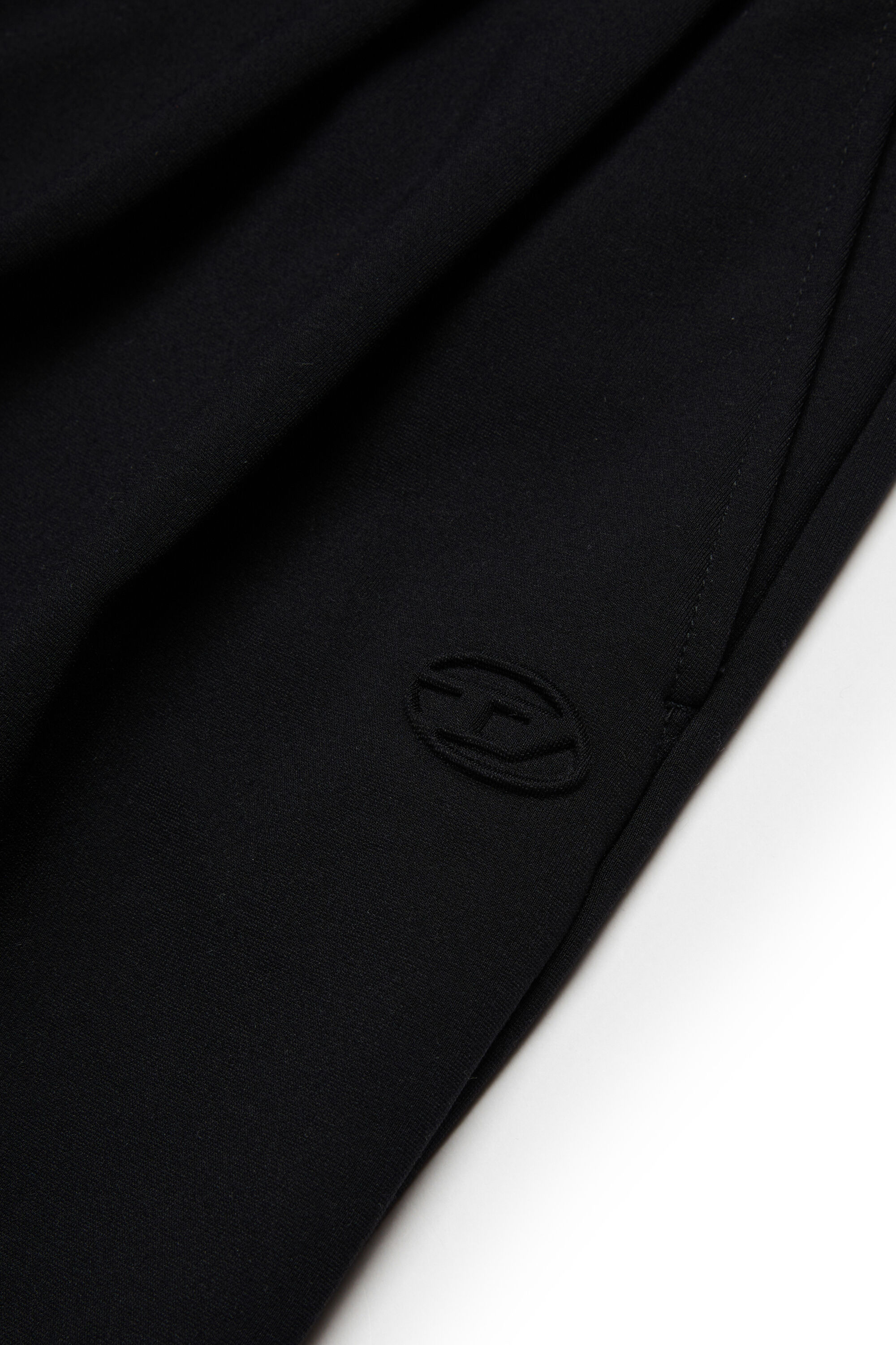 Diesel - PALLYN, Woman's Fluid shorts with pleats in Black - 4