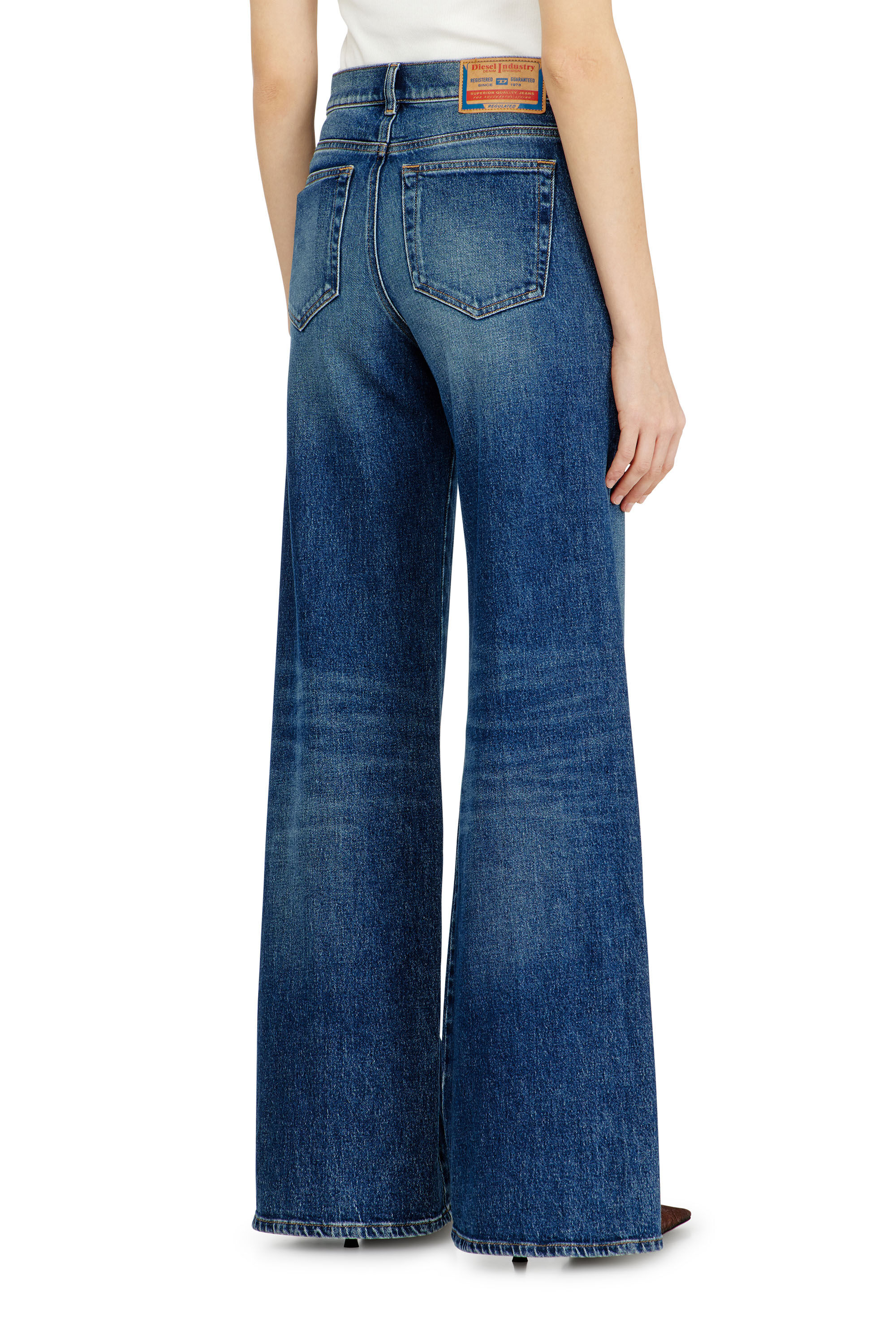 Diesel - Woman's Flare Jeans 1978 D-Akemi 09L21, Medium blue - 5