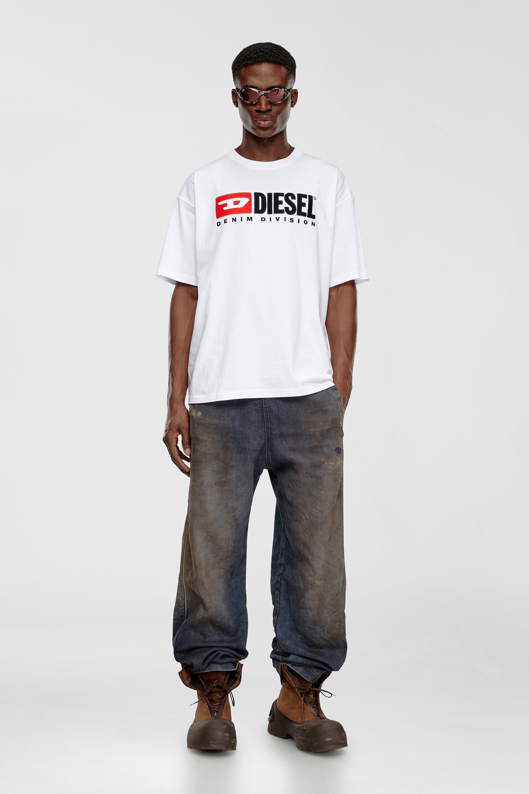 Diesel - T-BOXT-DIV, Man's T-shirt with Diesel patch logo in White - 1
