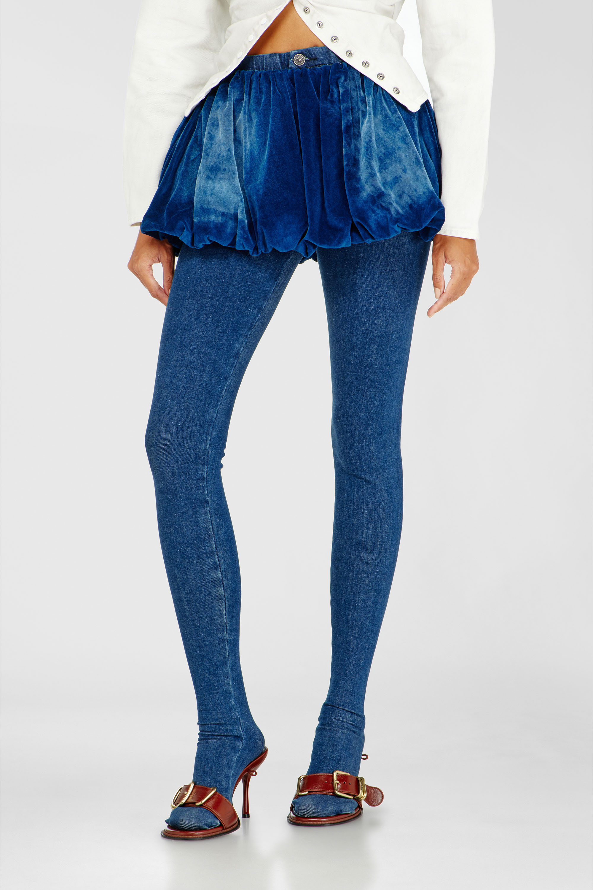 Diesel - DE-MUJ-FSJ1, Woman's Short bubble skirt in velvet denim in Dark Blue - 3