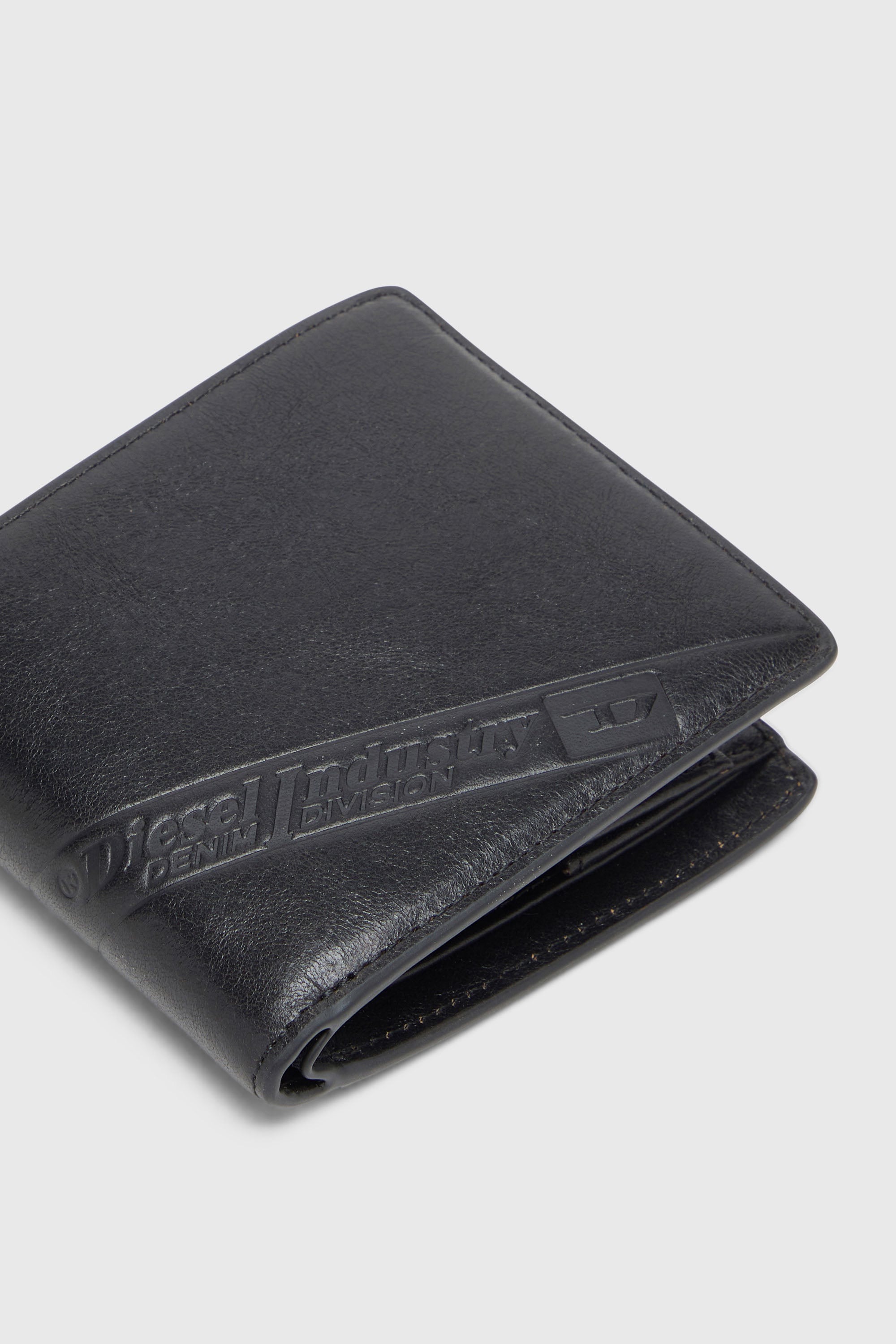 Diesel - FLAG-D BI-FOLD COIN S 3D, Man's Bi-fold leather wallet with embossed logo in Black - 4
