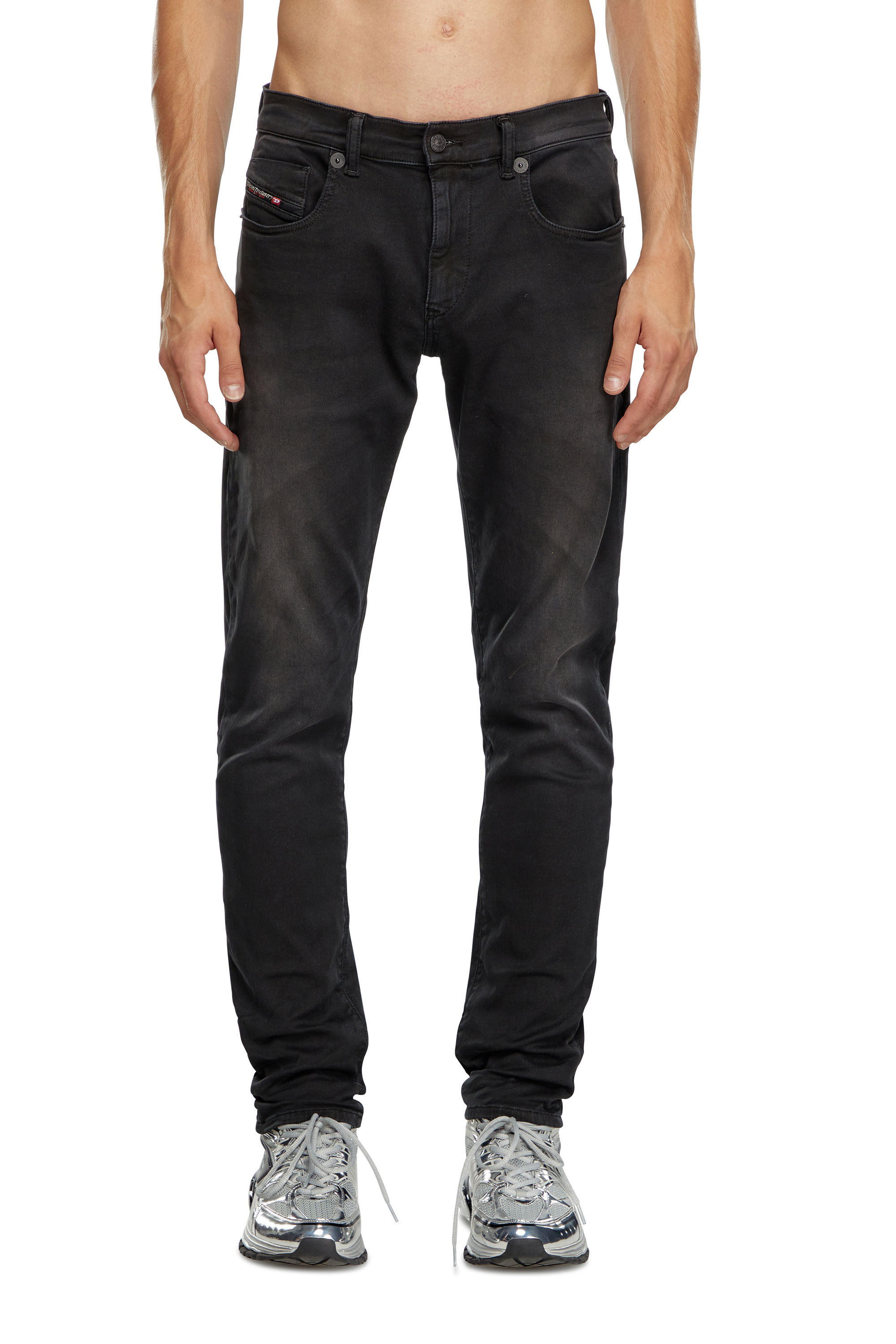 Slim 2060 D-Strukt Joggjeans® 0670M, Black/Dark grey Diesel - Man's Slim 2060 D-Strukt Joggjeans® 0670M, Black/Dark grey - 3