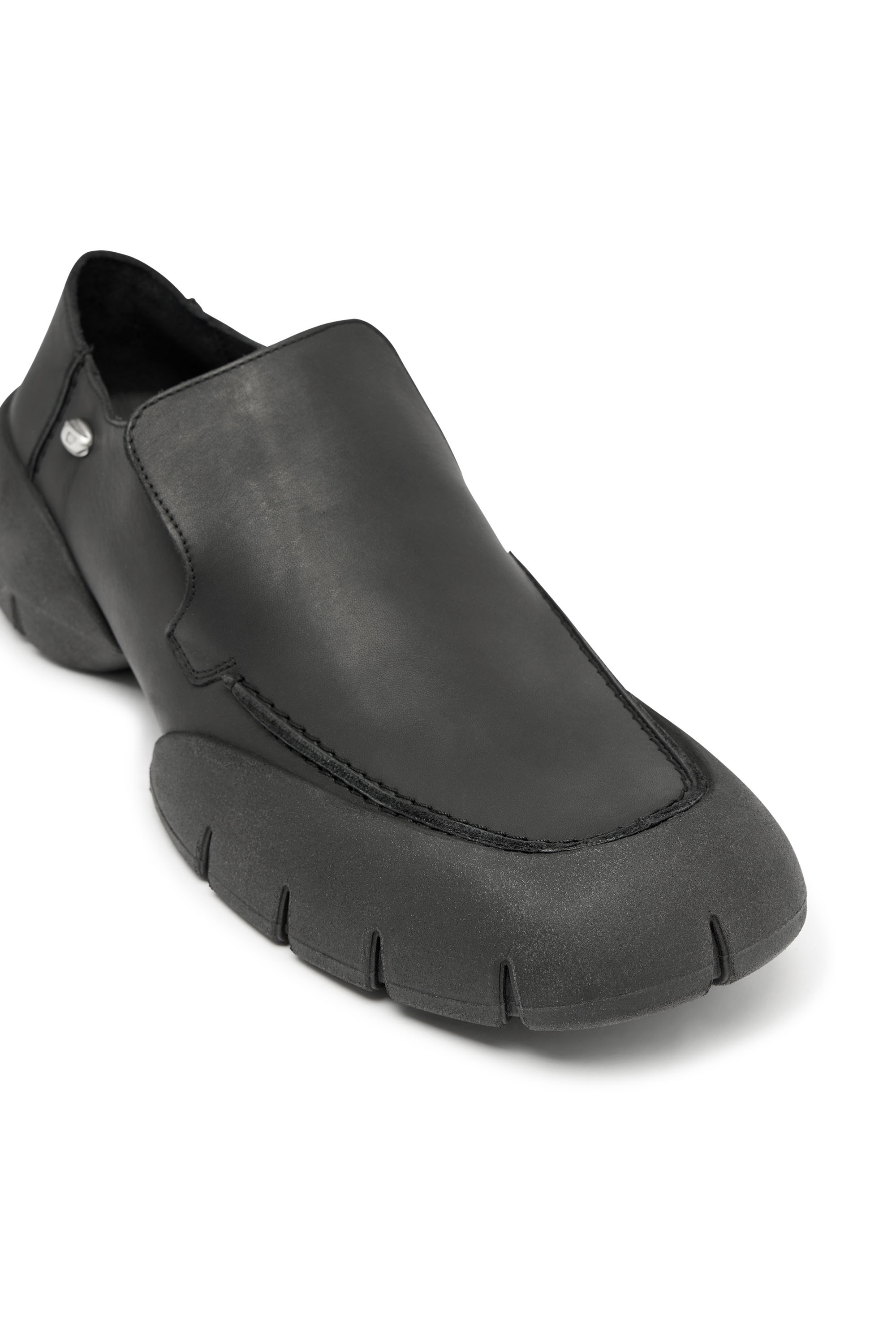 Diesel - D-MATHIEU SC, Man's D-Mathieu-Brushed leather loafer with rubber sole in Black - 6