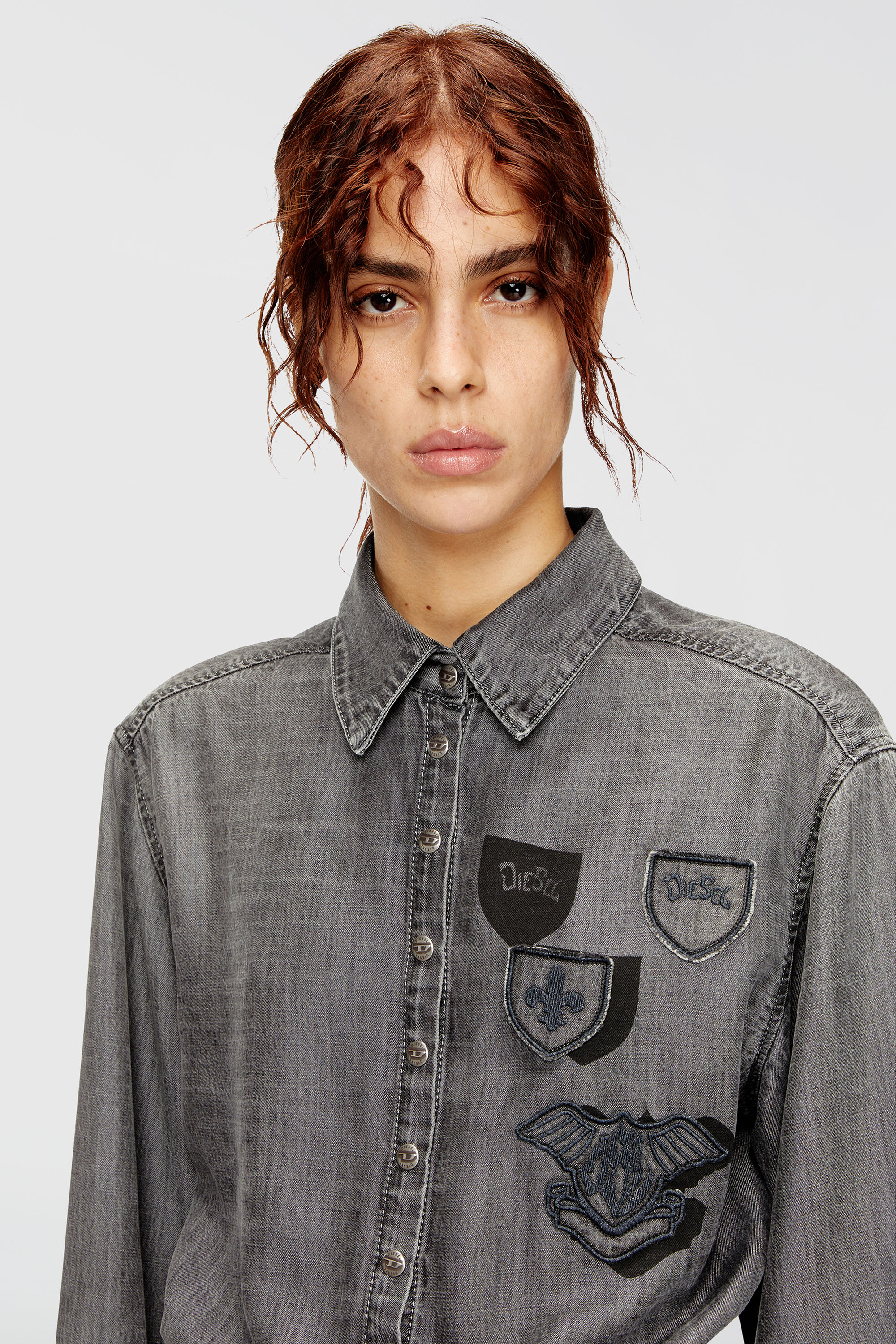 Diesel - DE-DREVIA-S, Woman's Denim dress with embroidered patches in Grey - 4