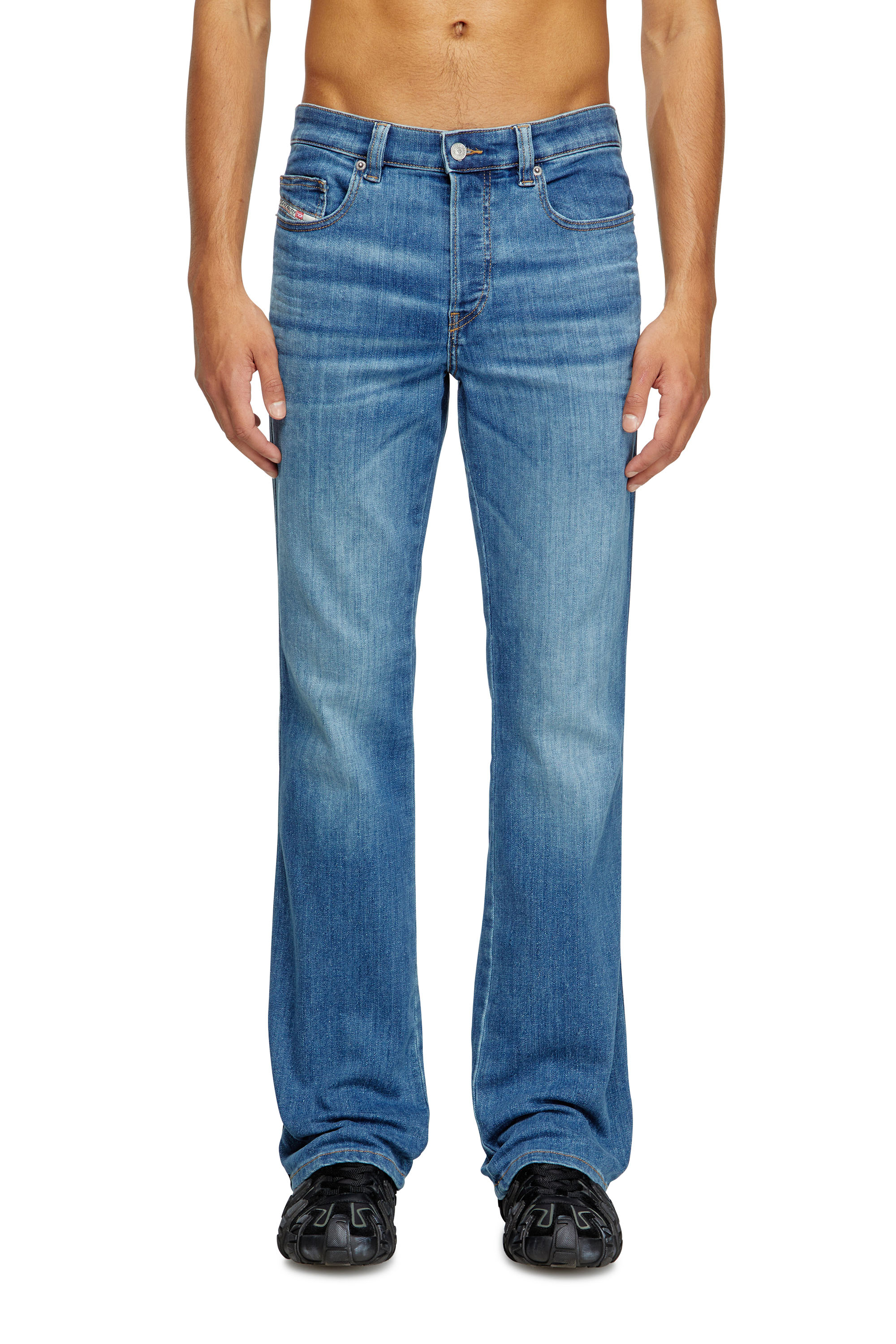 Diesel - Man's Bootcut Jeans 1998 D-Buck 0GRDP, Medium blue - 3